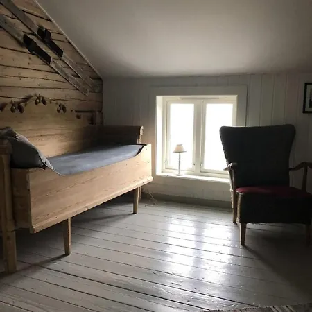 Vettingstua, Beautiful House Down By The Sea. *
