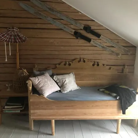 Vettingstua, Beautiful House Down By The Sea. Holiday home *