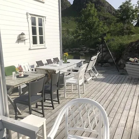 Vettingstua, Beautiful House Down By The Sea.