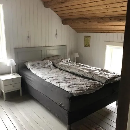 بيت للعطل Vettingstua, Beautiful House Down By The Sea. *