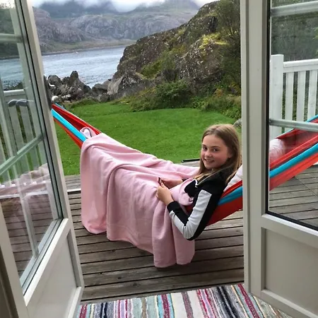 Vettingstua, Beautiful House Down By The Sea. Gravdal (Vestvagoy)