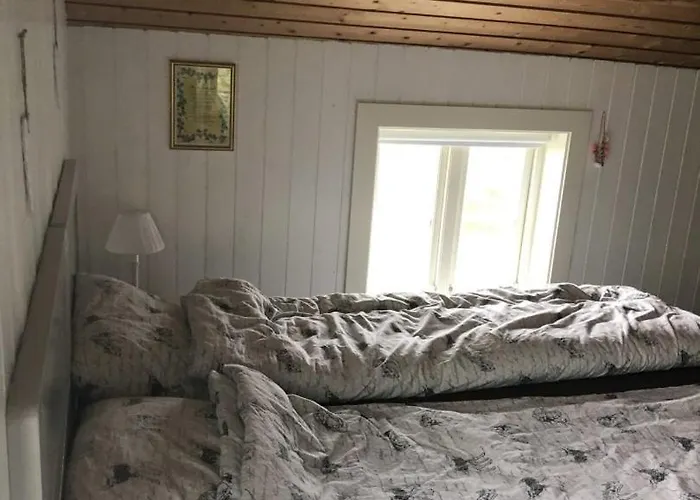 Vettingstua, Beautiful House Down By The Sea. Gravdal (Vestvagoy)