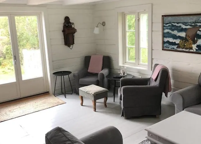 Vettingstua, Beautiful House Down By The Sea. Semesterbostad *