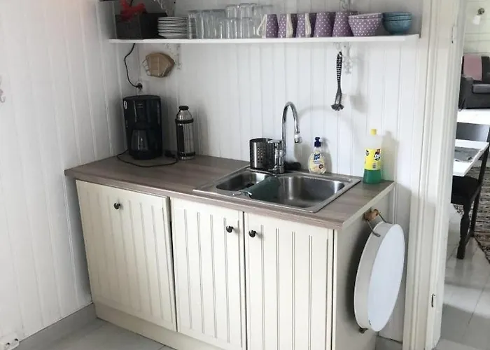 Vettingstua, Beautiful House Down By The Sea. Semesterbostad Gravdal (Vestvagoy)
