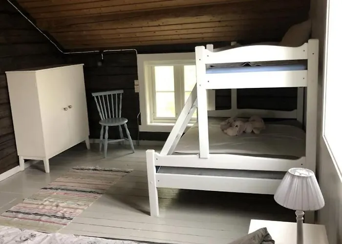 Vettingstua, Beautiful House Down By The Sea. * Gravdal (Vestvagoy)