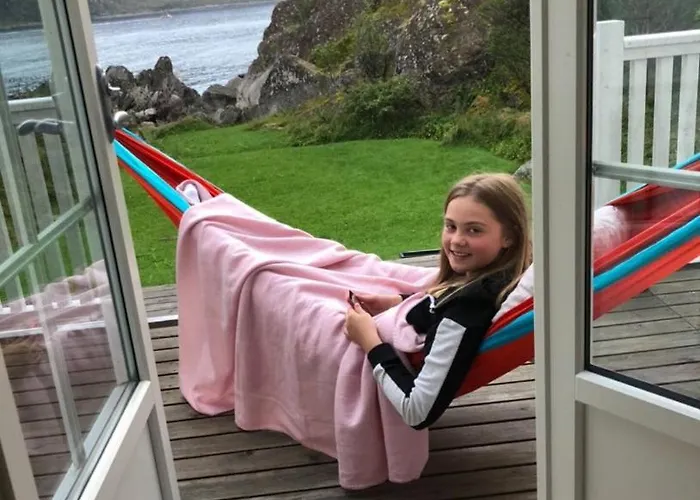 Vettingstua, Beautiful House Down By The Sea. Gravdal (Vestvagoy)